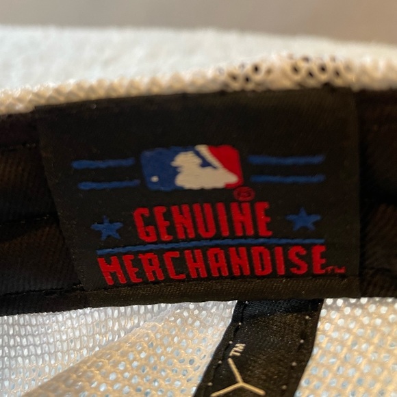 NWOT MLB Chicago Cubs Hat - Picture 4 of 4